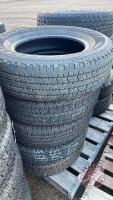 Used P235/75R17 Assorted, F123