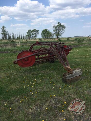 MF Side Delivery Hay Rake