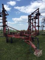 34ft CaseIH 5600 Chisel Plow