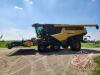 Lexion 740 APS Hybrid combine with Lexion P514 pickup header - 2