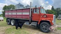 1975 Ford 8000 Tag Axle Truck, 45, 705 miles showing, Vin# R808WV87009, Owner: Richard H English, Seller: Fraser Auction _______________________