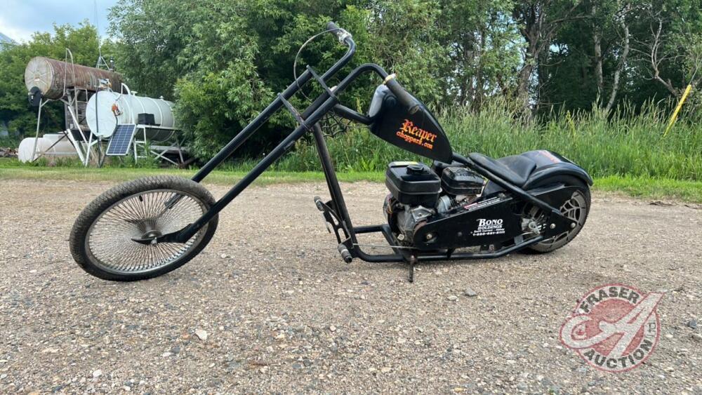 Custom Miniature Chopper Motorcycle MotoTec 49cc Gas Mini Chopper