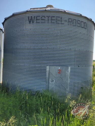 3300 Bushel Westeel Rosco Flat Bottom Bin on Cement w/ Aeration Ducting