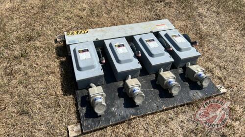 (4) 600-volt 600-amp Square D switches and plugs