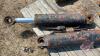 approx 7in x 25in pair hyd cylinder - 3