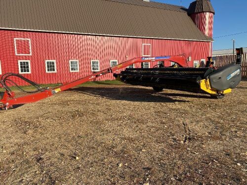 *2014 18' NH H7150 Hydro Swing Haybine