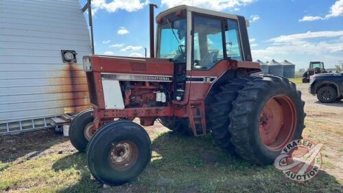 IH 1086 2WD tractor, 146 hp, 742 hrs showing, s/n U20936