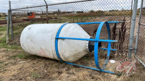 poly hopper bottom feed bin with NO lid on stand J42