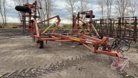 25' Morris Magnum SP-725 Cultivator J34