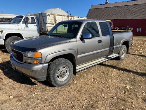 *2002 GMC Sierra 2500 Ext cab 4x4,VIN# 1GTGK29U12Z241140, Owner: Gervin Stock Farms Seller: Fraser Auction __________ ***TOD, SAFETIED, KEYS***