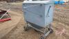 Hopper bottom feed cart (B) J45 - 2