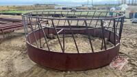 Hay Saver skirted round bale feed ring J82