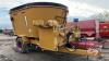 HayBuster CMF-700 vertical auger mixer feed wagon J52 s/n700100062 - 2