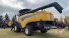 NH CX8080 combine, s/n311777020 - 17