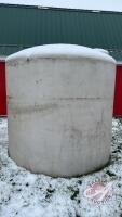 1750-gal poly tank (white)