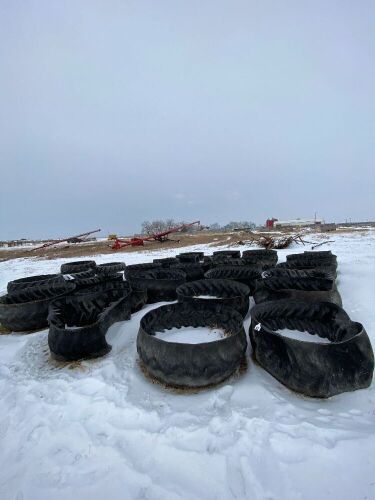 Silage tire feeder