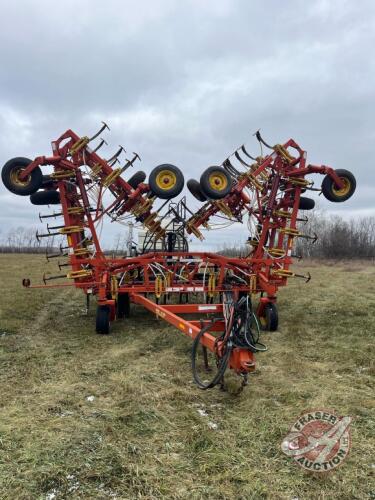 60’ Bourgault 8810 air seeder with Bourgault 5350 air cart