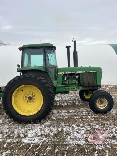 JD 4440 2wd tractor s/n068231RW