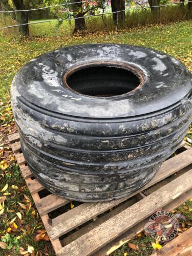 K44, USED 16.5L-16.1SL American Farmer Implement tire (F)