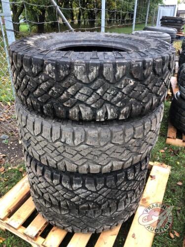 K44, USED Goodyear Wrangler LT265/75R16 truck tire (K)