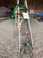 K38, 6' wooden ladder, 25' garden hose, (2) Shepard hooks, lawn sprinkler