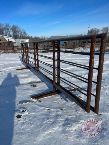 24&rsquo; freestanding panel