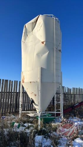 Friesen Hopper Bottom Feed Bin (Dented)