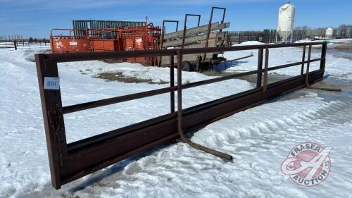 30&rsquo; fence line feed panel