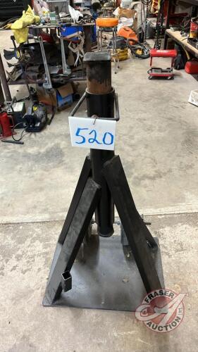 Sprayer jack stand