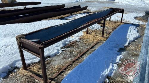 18&rsquo; metal feed trough