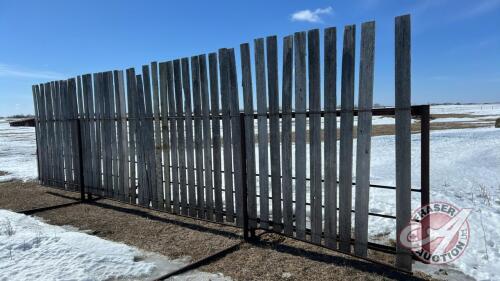 30’ freestanding windbreak panel