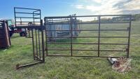 10ft Gate w/ Water Bowl Divider