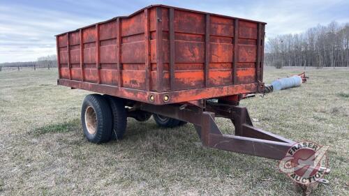 14& Grain box and frame from truck with tractor hitch. Hoist doesn’t work