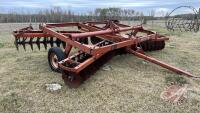 15ft White 253 Tandem Disc (No Hyd Cylinder), S/N 05650