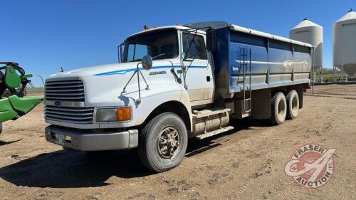 1994 Ford LTL 9000 Aero Max tandem axle grain truck 208,913 SHOWING, SAFETIED, VIN: 1FTYA95VXRVA48257, OWNER: SELLER: Kevin W Routledge, FRASER AUCTION______________