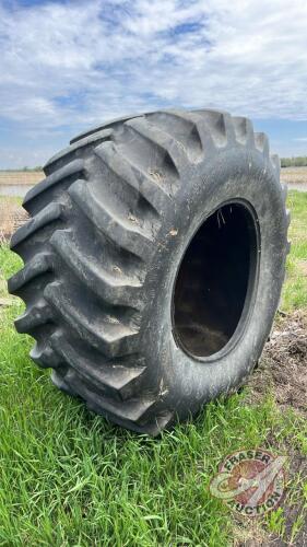 Used Firestone 30.5L-32 tire (fair)