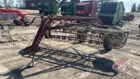 International 27 side delivery hay rake, F84