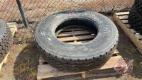 Michelin 11R22.5 tire, F99