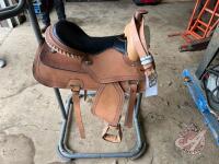 #1 New 17 1/4" saddle, F131