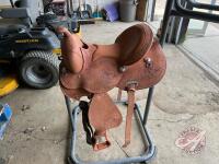 #4 New 16" saddle, F131