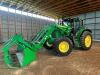 JD 7220 MFWD with JD 741 Loader Bucket, SN: 062821 - 2