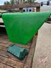 Set of 2 John Deere flat top fenders including mounting brackets - 2