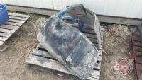 Poly fenders off Ford NH FWA Tractor, H86