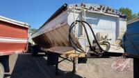 40' Lode King-Master Live bottom T/A trailer, VIN: 2L9PT4027GW006274, H156, Owner: Acadia Colony Farms Ltd, Seller: Fraser Auction ______________________ **TOD in office**