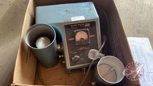 Motomco 919 moisture tester, H172 **Office Shed**