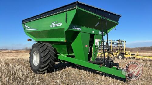 Demco 1050 grain cart, S/N E24722