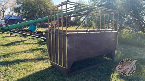 Approx 100 bushel Cypress River Industries creep feeder on skid