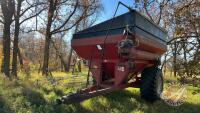 UFT 760 hydra grain cart, S/N 6753