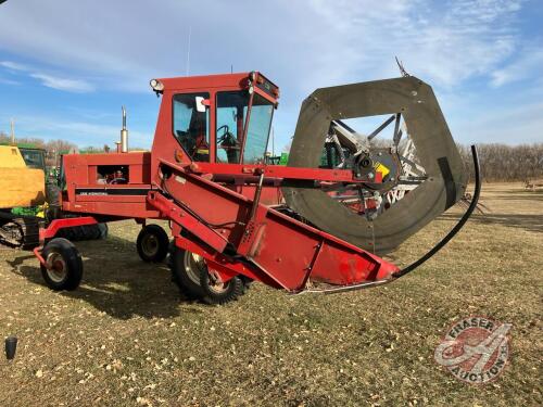 25' CaseIH 5000 self-propelled swather, K61