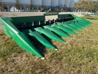 *JD platform head with GVL 10-row corn head package